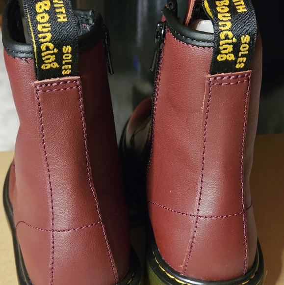 DR.MARTENS 1460 CHERRY RED BOOT - Picture 4 of 7